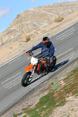 media/Feb-05-2023-Classic Track Day (Sun) [[c35aca4a42]]/Group 2/session 3 turn 13/